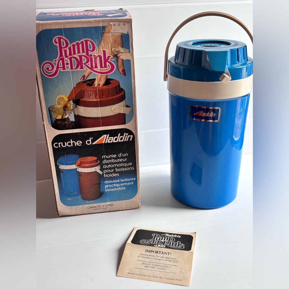 Vintage Aladdin Pump A Drink Jug Blue 2 Liter With Box